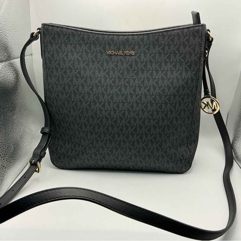 Michael Kors Jet Set Crossbody Black MK Logo Large NWOT